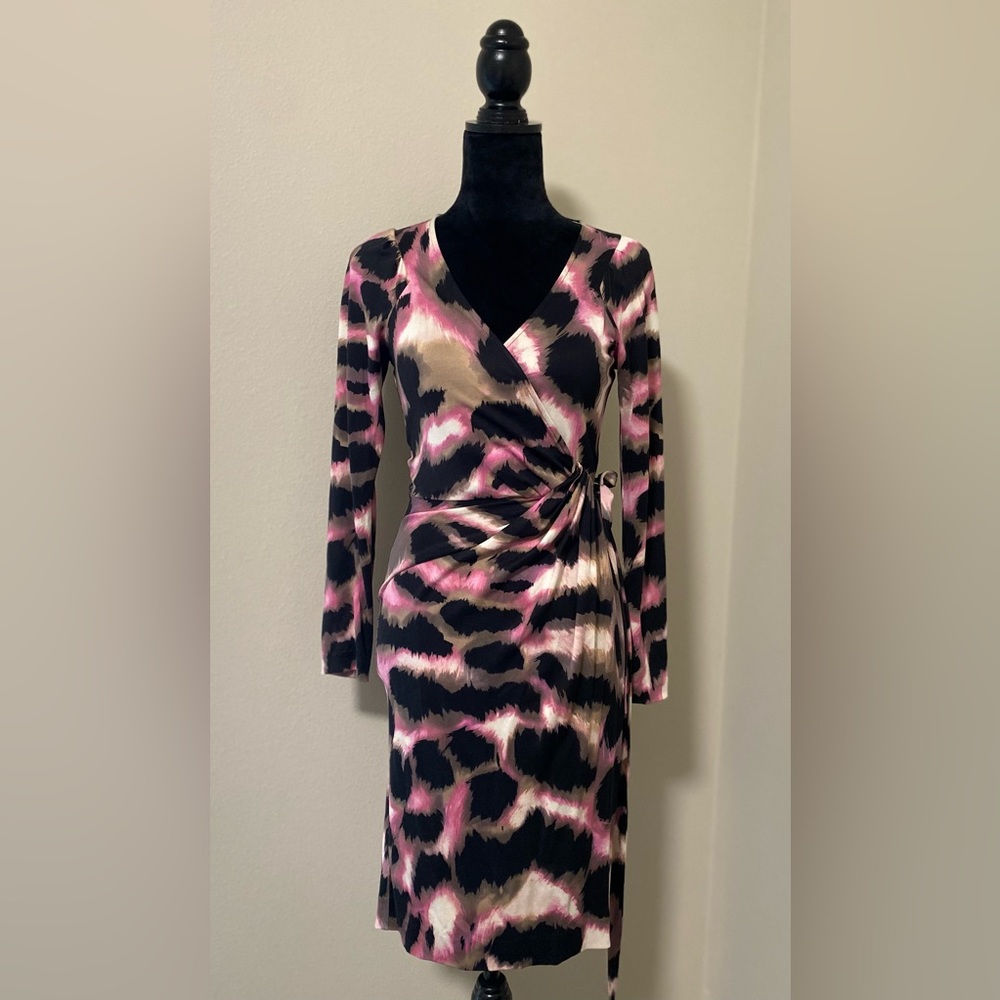 Diane Von Furstenberg 100% silk dress